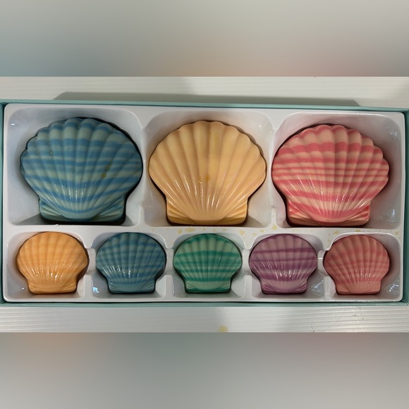 NEW VINTAGE SEA SHELL SOAP BY - Picture 2 of 3
